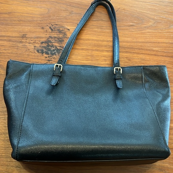 Coach vintage large leather purse with clasp. Comes with dust bag. - Picture 5 of 13